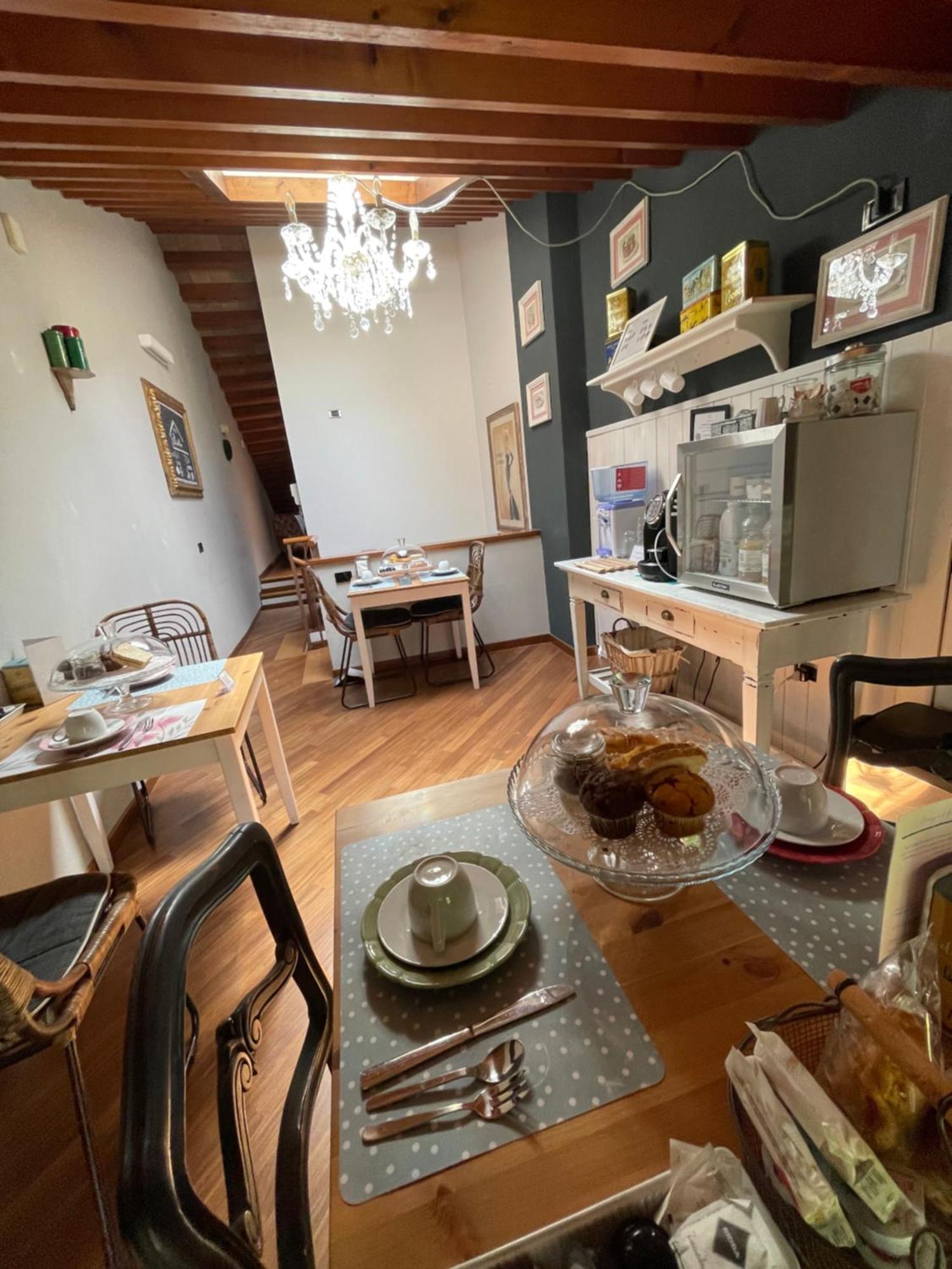 Le Camere Di Bsuites Affittacamere Парма Екстериор снимка