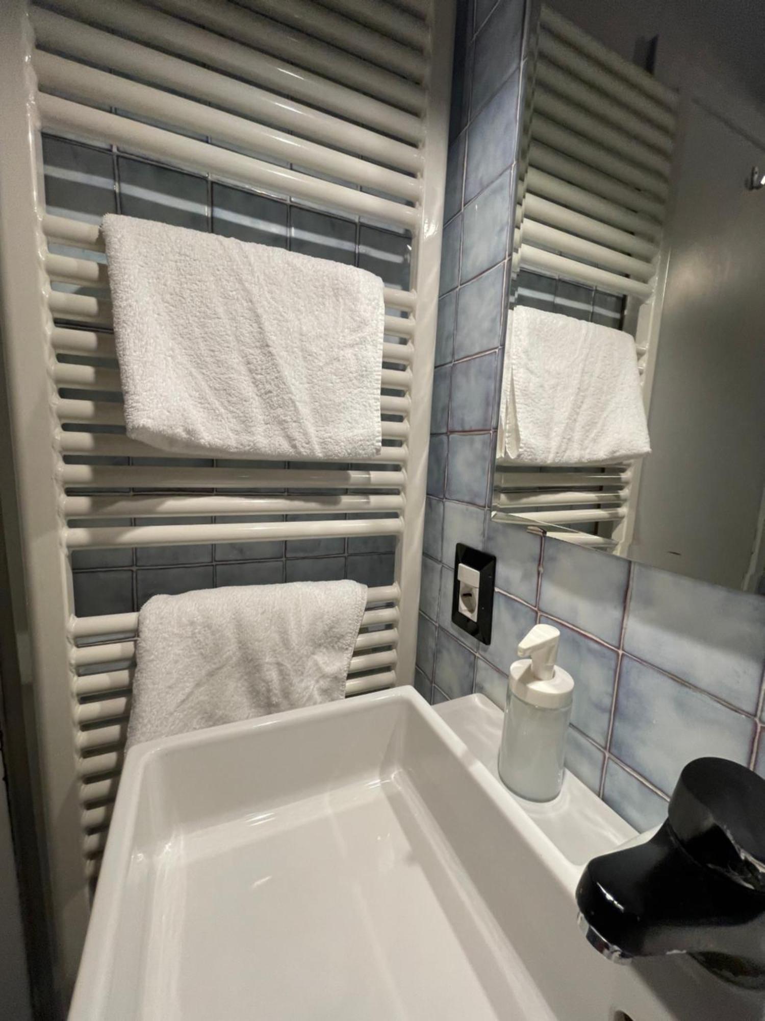 Le Camere Di Bsuites Affittacamere Парма Екстериор снимка