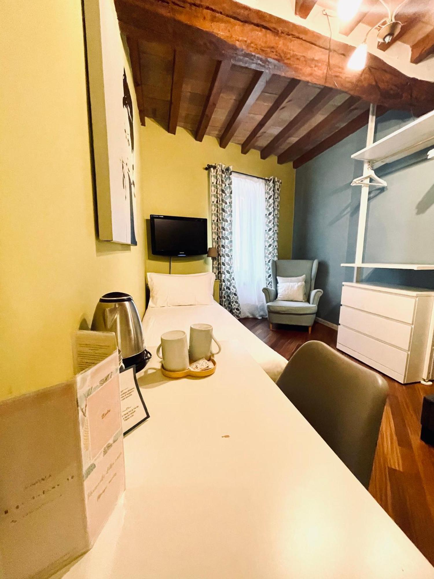 Le Camere Di Bsuites Affittacamere Парма Екстериор снимка